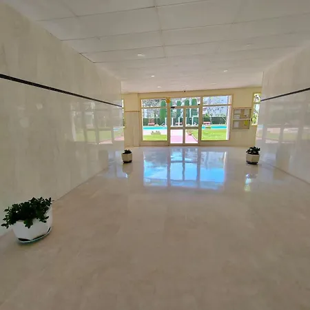 Reformed Cozy Penthouse With Pool - Portaventura Appartement